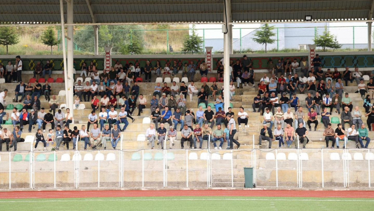 35 Yaş Üstü Futbol Turnuvası Ödül Töreni