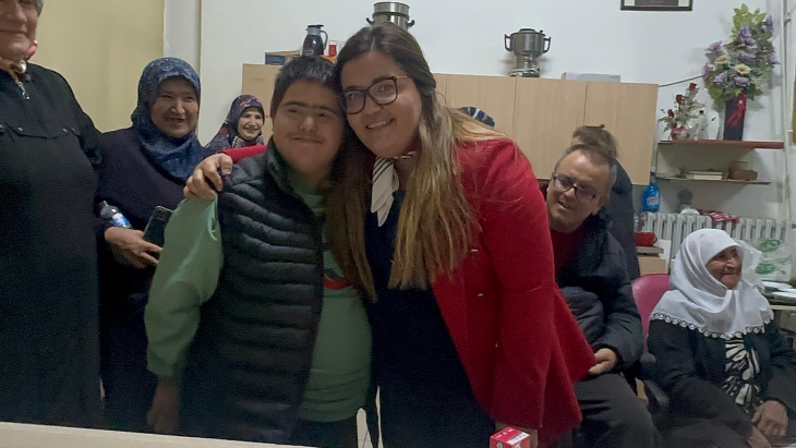 Dikensiz Güller Derneğimizi ziyaret ederek değerli üyelerimizle bir araya geldik